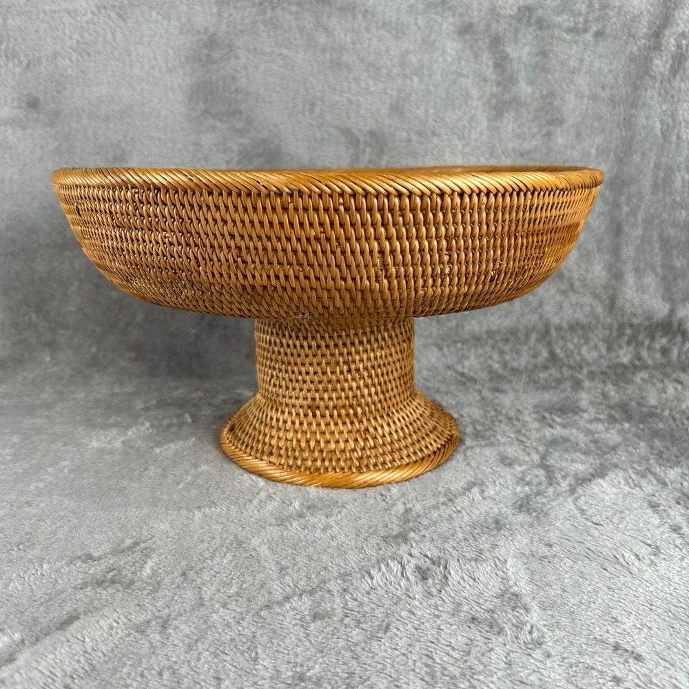 Vintage Woven Rattan Pedestal Bowl Compote Fruit Basket Centerpiece Honey Brown